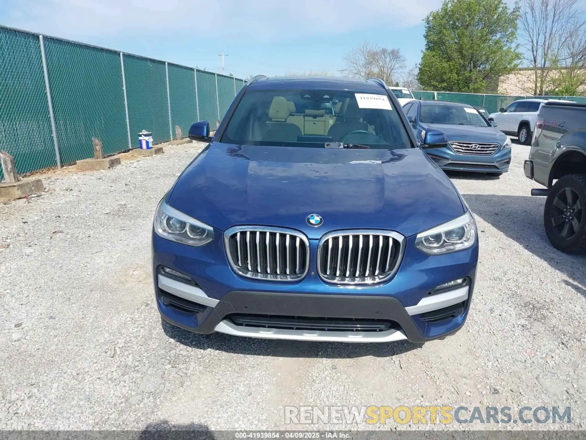 12 fotografías del automóvil dañado 5UXTY5C02L9D58605 BMW X3 2020