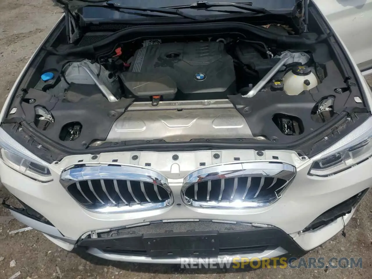12 fotografías del automóvil dañado 5UXTY5C08LLT32459 BMW X3 2020