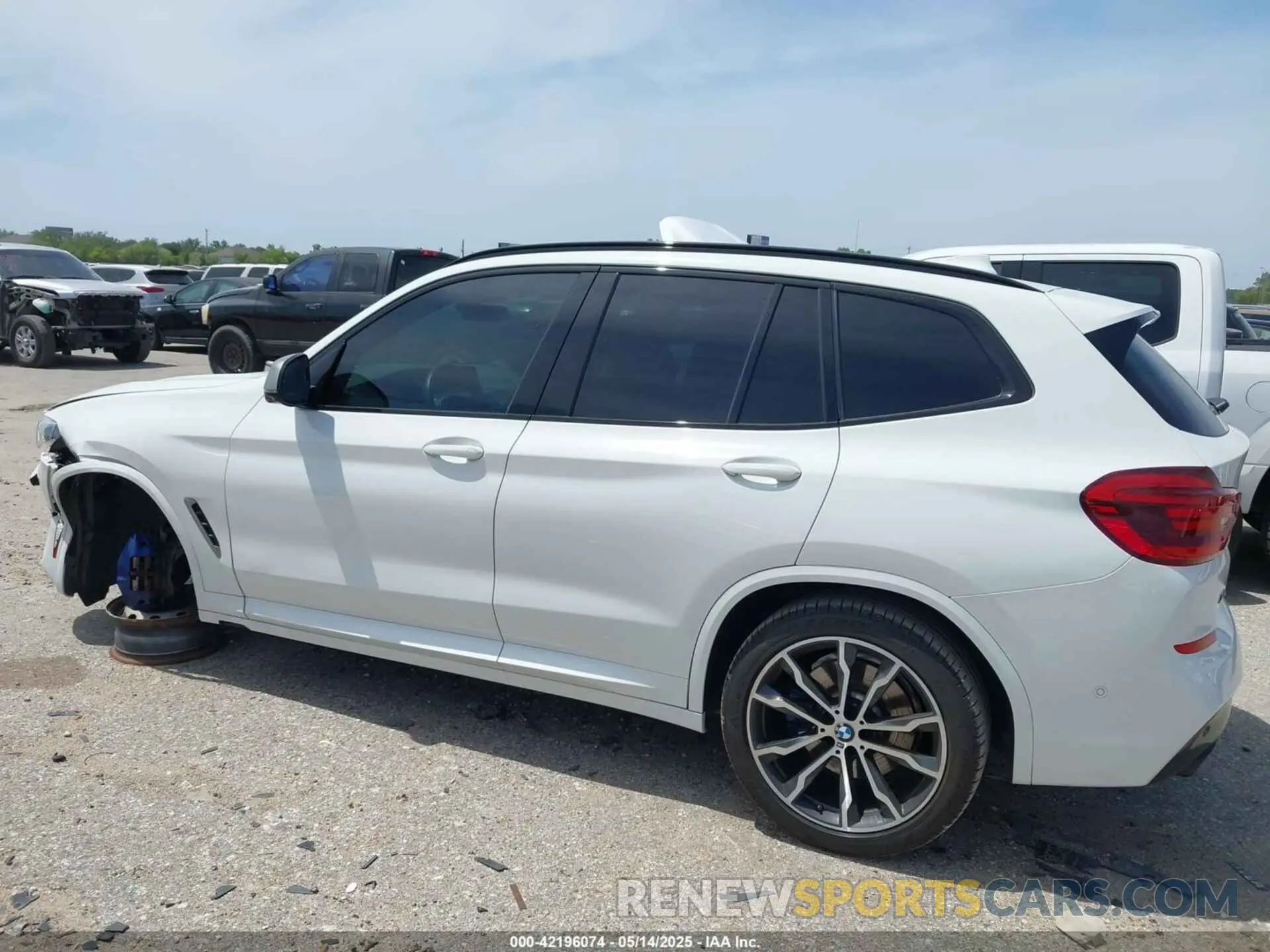 14 fotografías del automóvil dañado 5UXTY9C00L9B03829 BMW X3 2020
