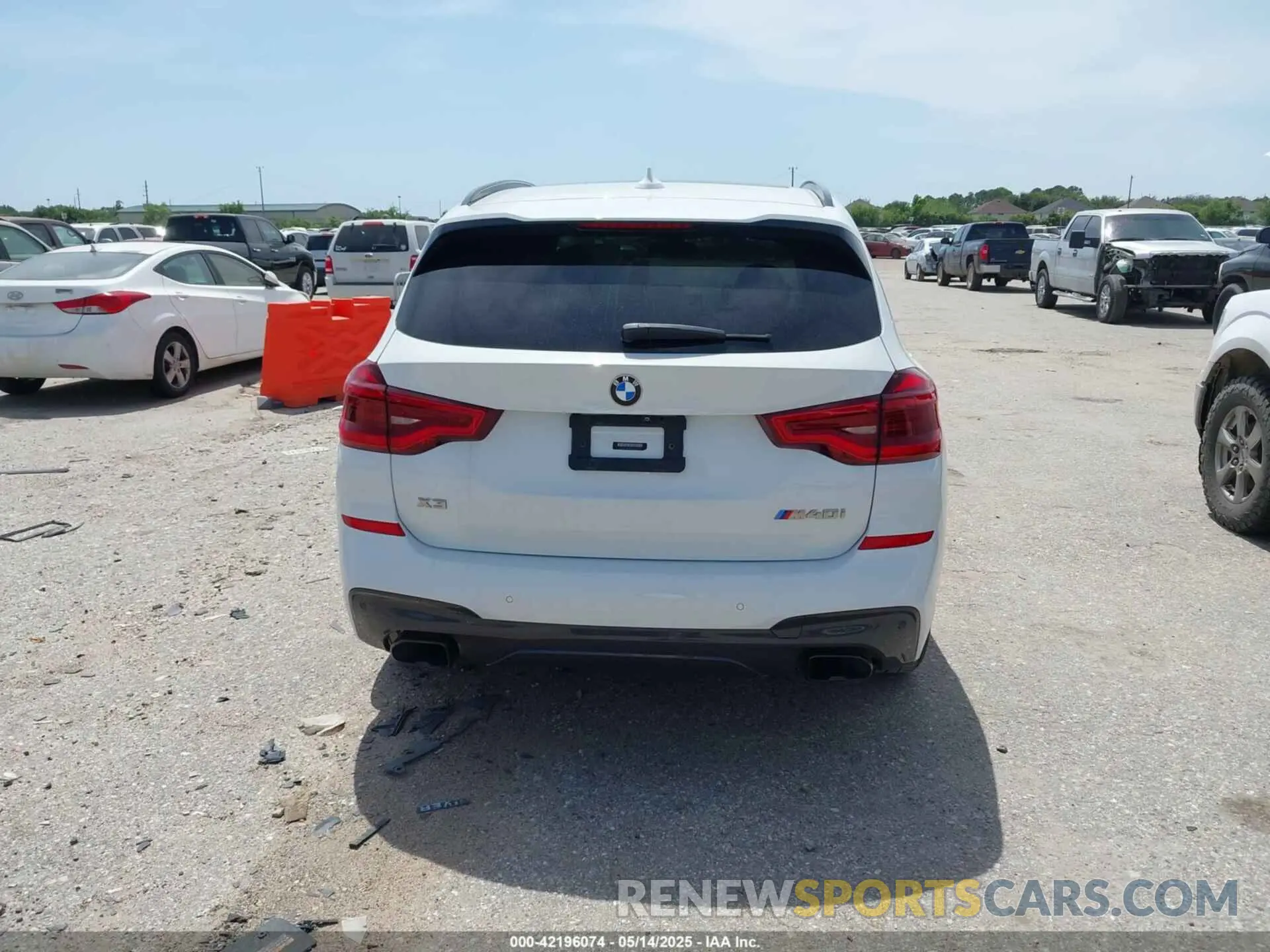 16 fotografías del automóvil dañado 5UXTY9C00L9B03829 BMW X3 2020