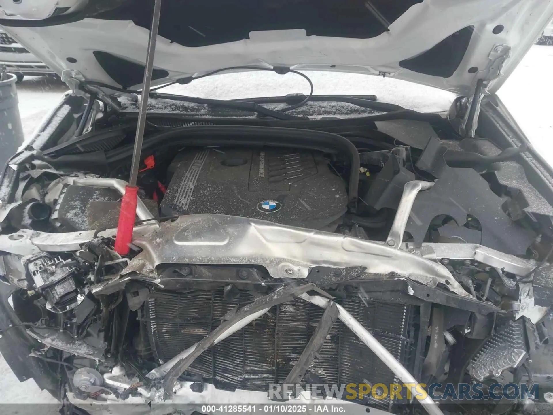 10 fotografías del automóvil dañado 5UXTY9C02L9C16309 BMW X3 2020