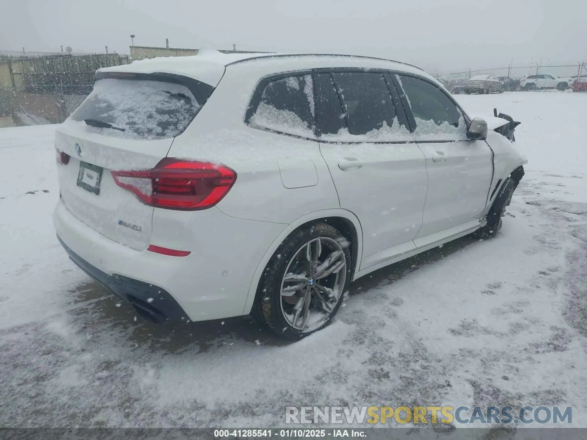 4 fotografías del automóvil dañado 5UXTY9C02L9C16309 BMW X3 2020