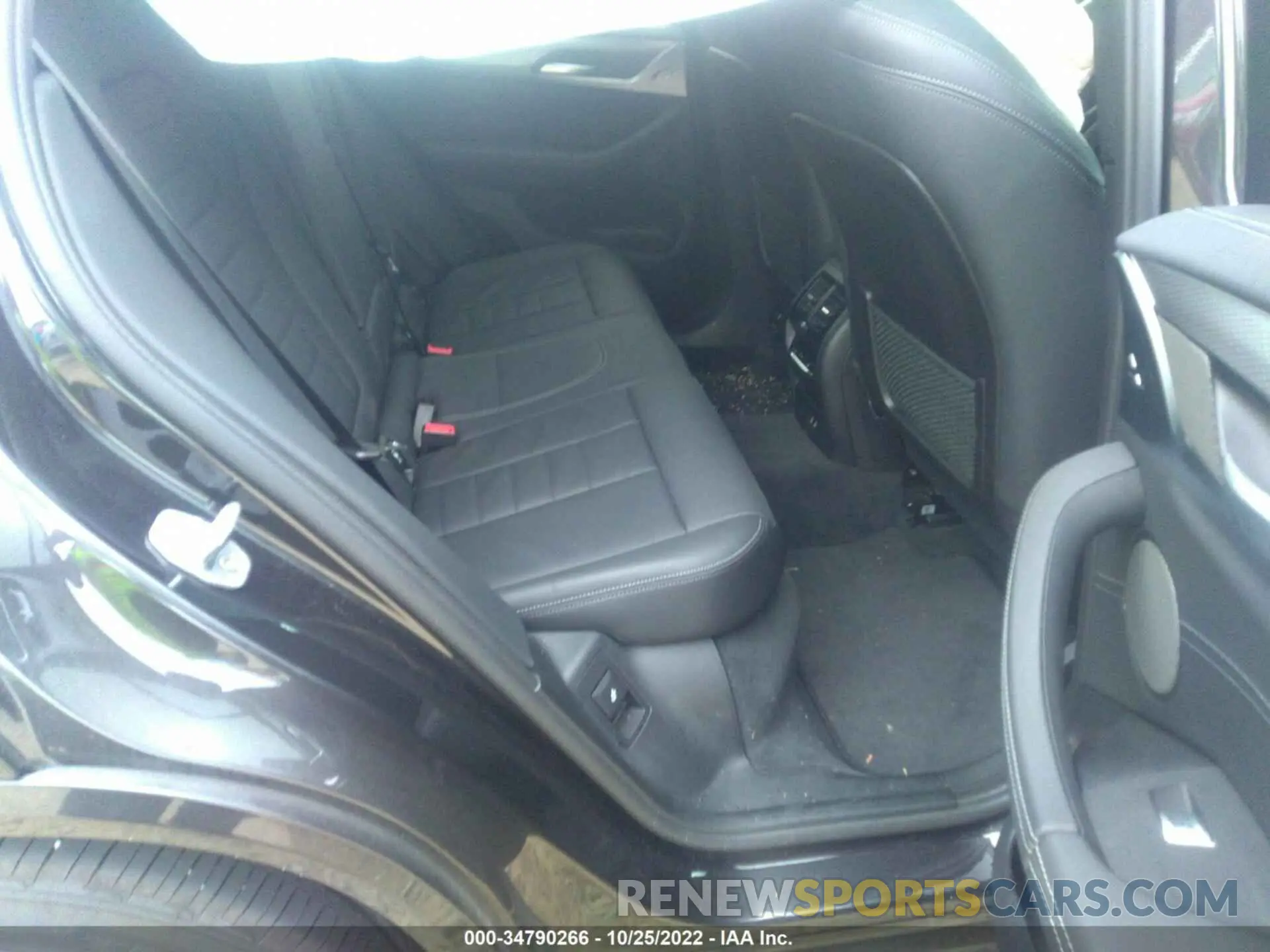 8 fotografías del automóvil dañado 5UXTY9C06L9C69286 BMW X3 2020
