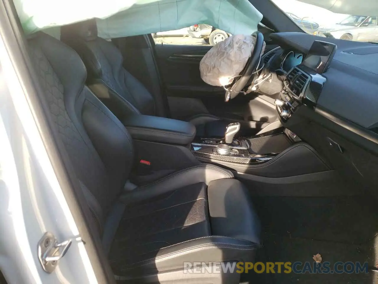 5 fotografías del automóvil dañado 5YMTS0C06L9B70375 BMW X3 2020