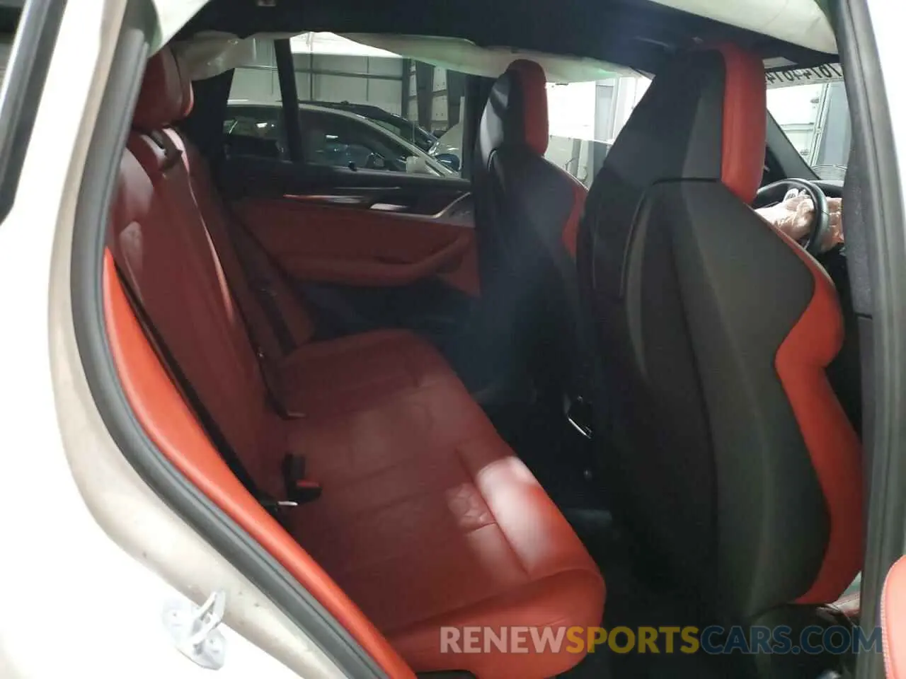 11 fotografías del automóvil dañado 5YMTS0C08L9B85265 BMW X3 2020