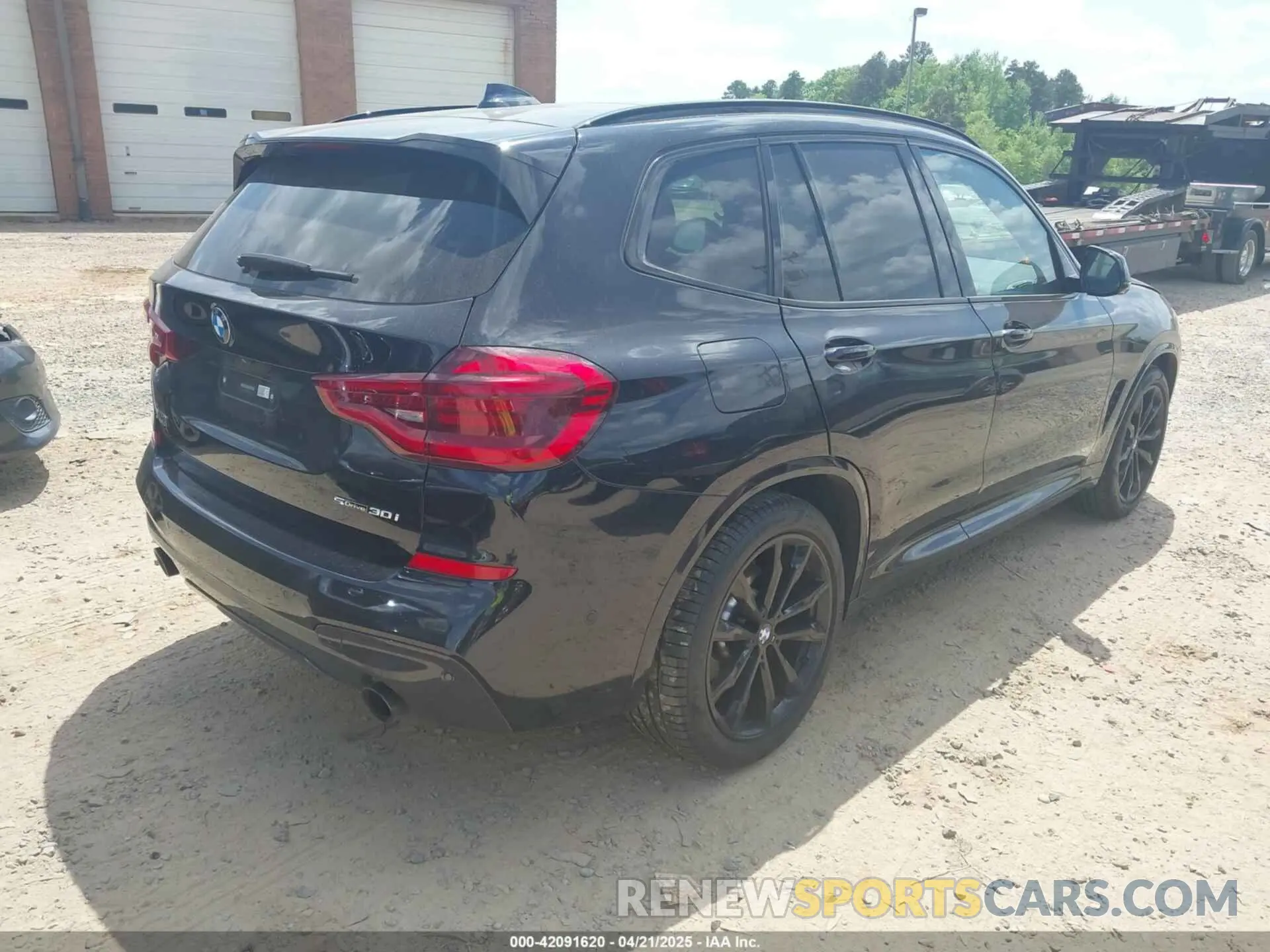 4 fotografías del automóvil dañado 5UXTY3C00M9G01706 BMW X3 2021