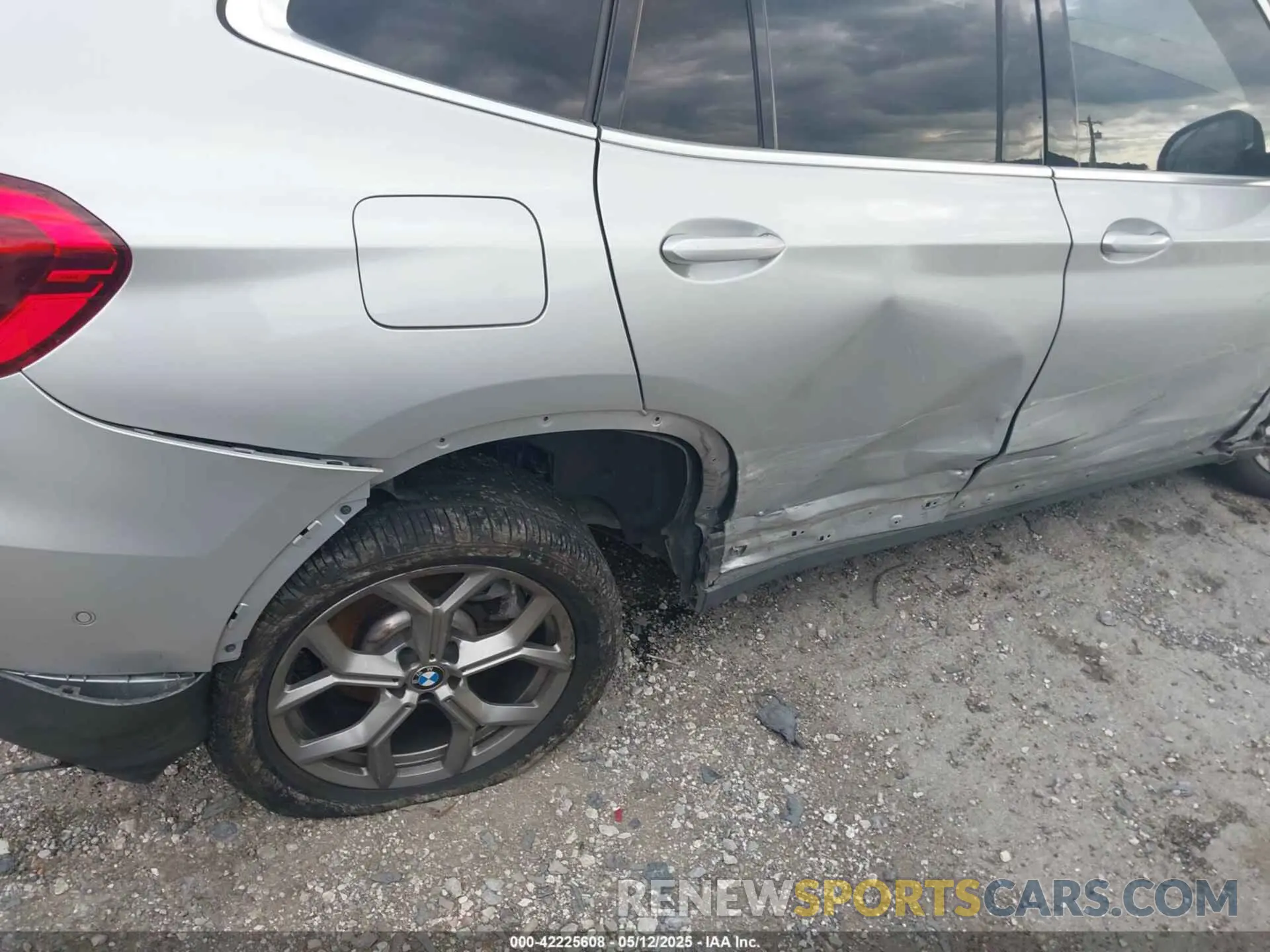 6 fotografías del automóvil dañado 5UXTY3C09M9E14741 BMW X3 2021