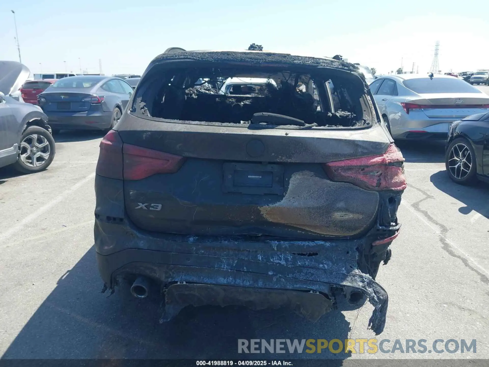15 fotografías del automóvil dañado 5UXTY5C00M9H2A905 BMW X3 2021