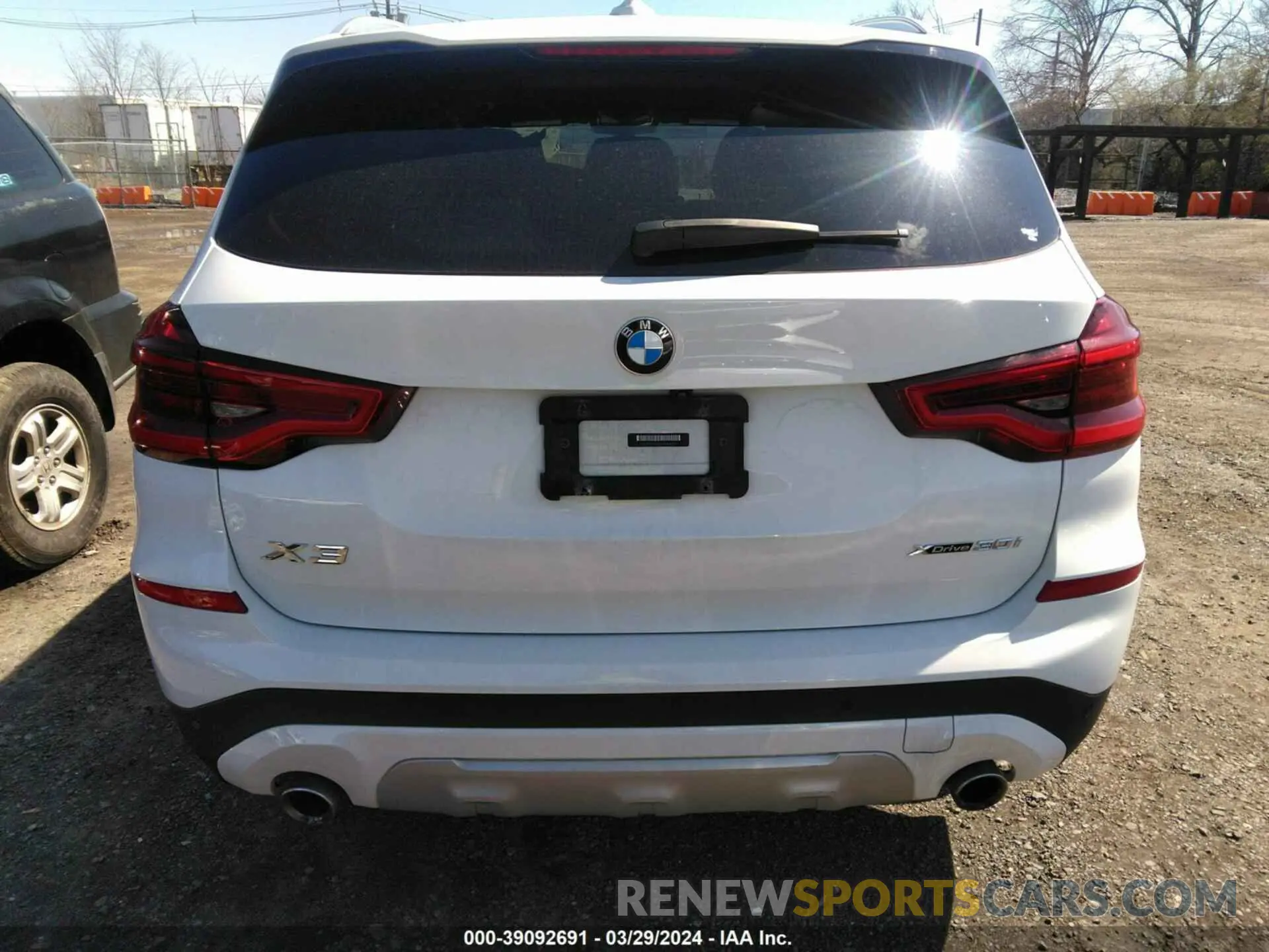 16 fotografías del automóvil dañado 5UXTY5C01M9D81892 BMW X3 2021