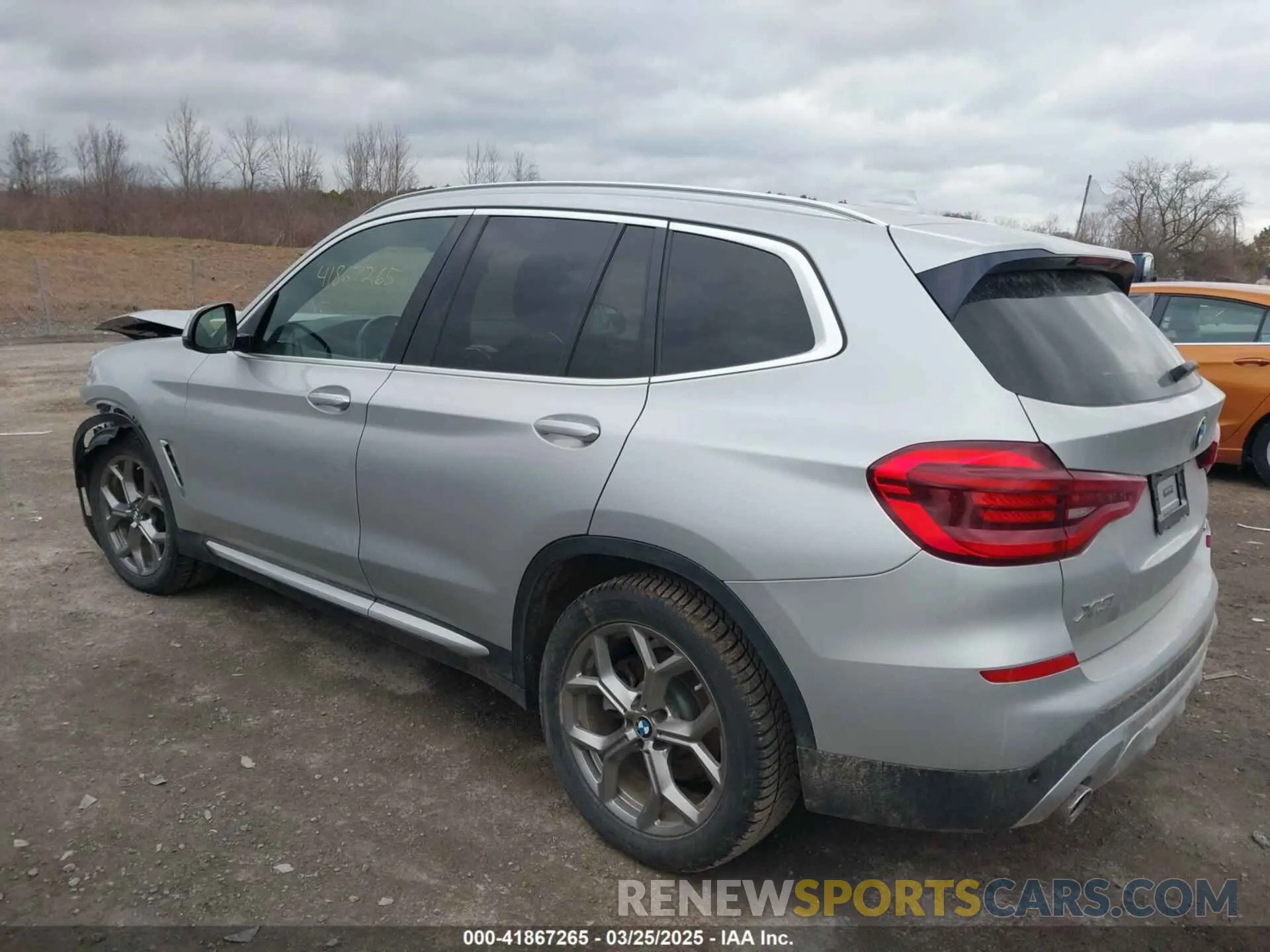 3 fotografías del automóvil dañado 5UXTY5C02M9F46381 BMW X3 2021