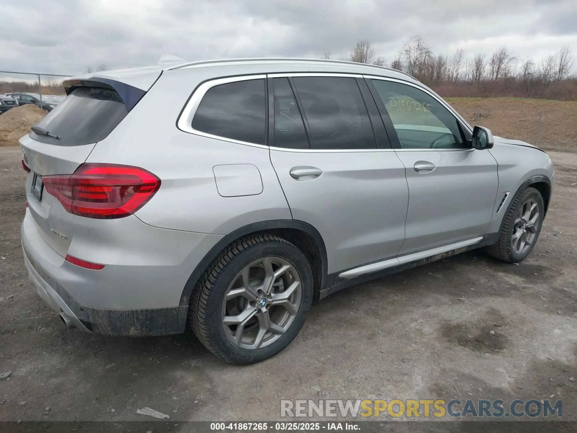 4 fotografías del automóvil dañado 5UXTY5C02M9F46381 BMW X3 2021