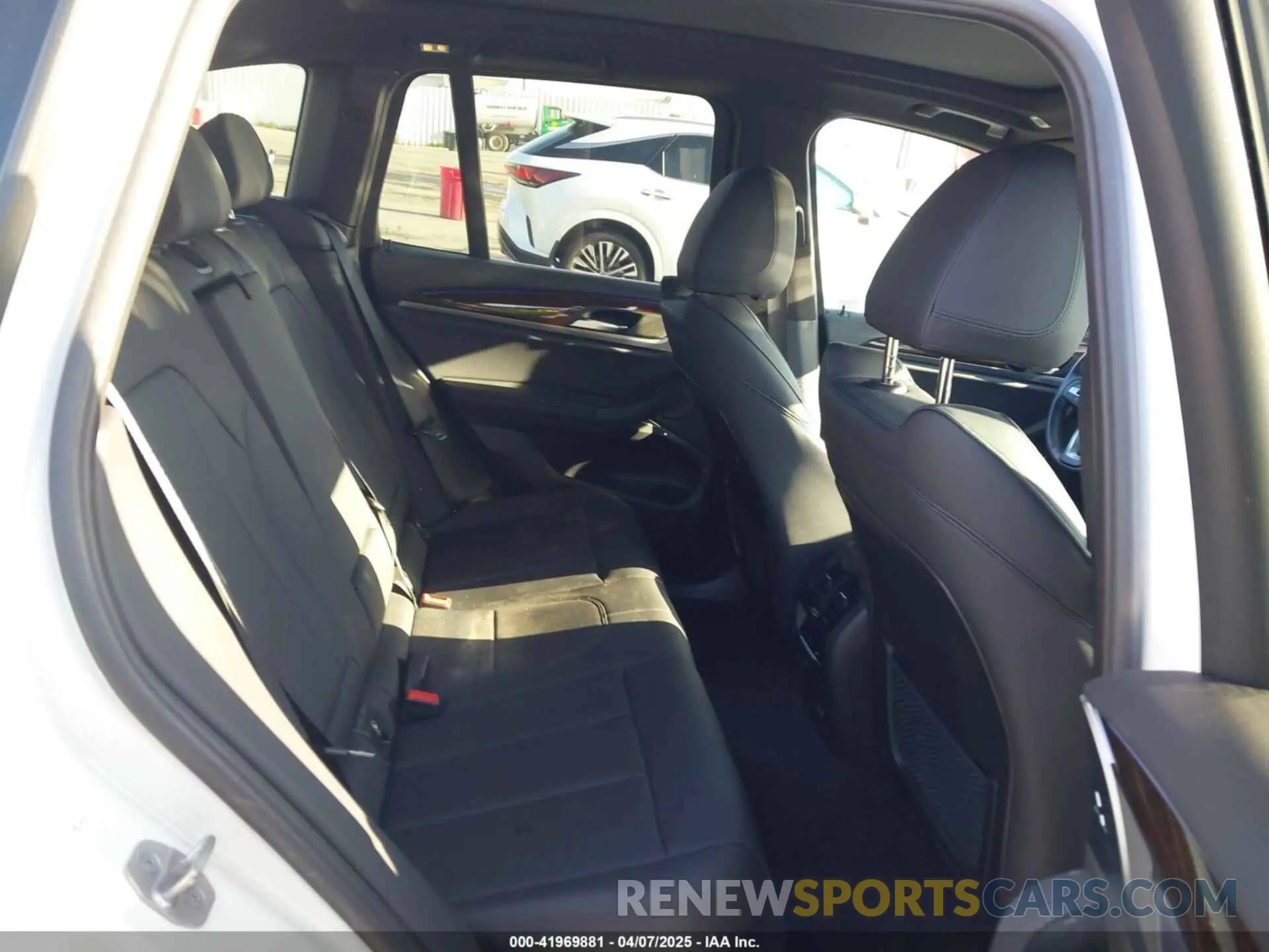 8 fotografías del automóvil dañado 5UXTY5C02M9G99794 BMW X3 2021