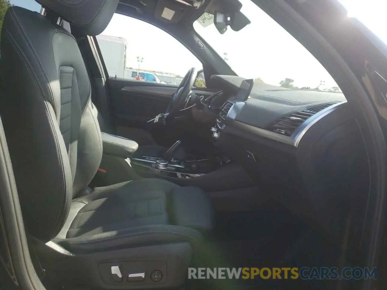 5 fotografías del automóvil dañado 5UXTY5C07M9F31004 BMW X3 2021