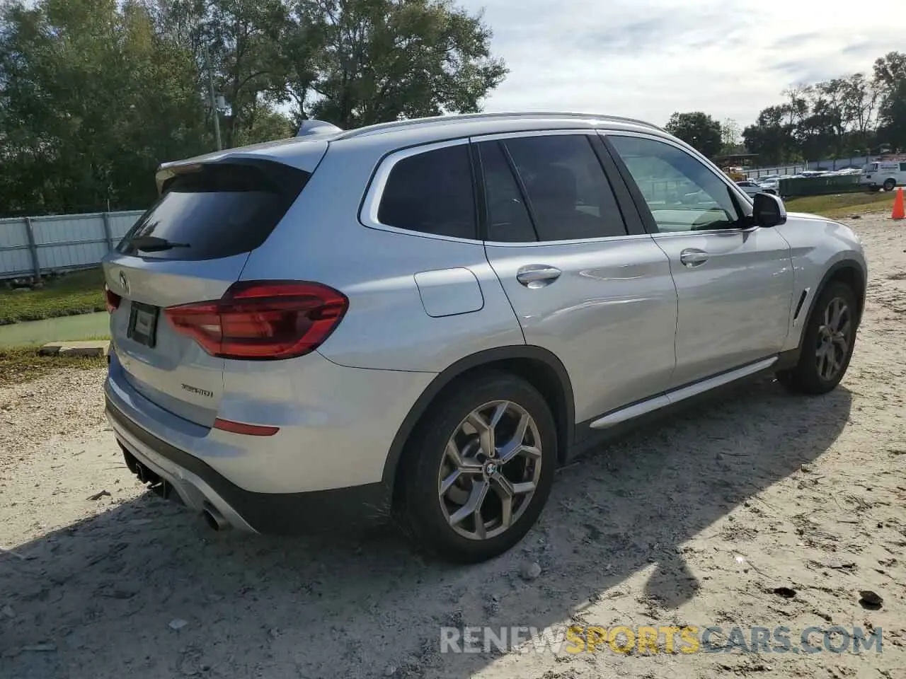 3 fotografías del automóvil dañado 5UXTY5C08M9E74201 BMW X3 2021