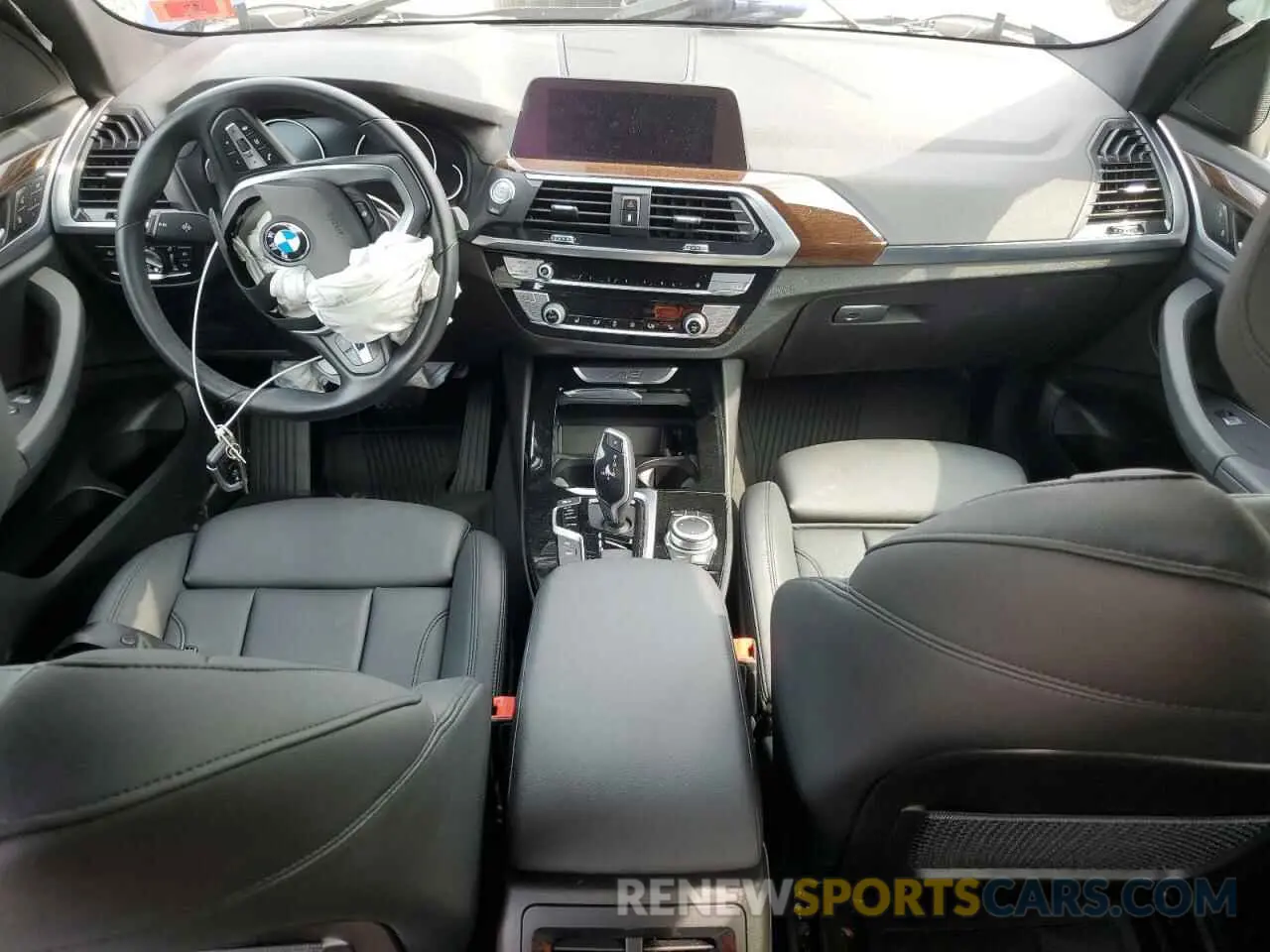 8 fotografías del automóvil dañado 5UXTY5C08M9G72003 BMW X3 2021