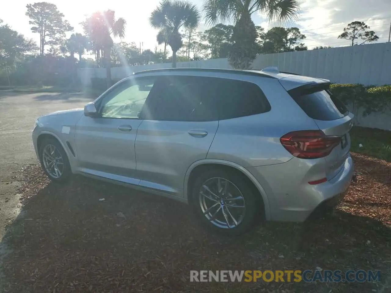 2 fotografías del automóvil dañado 5UXTY5C0XM9G38483 BMW X3 2021