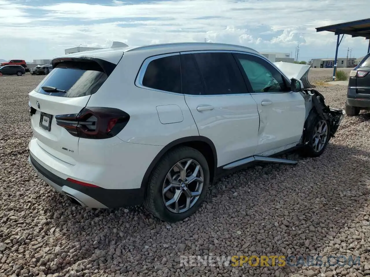 3 fotografías del automóvil dañado 5UX43DP00N9M32630 BMW X3 2022