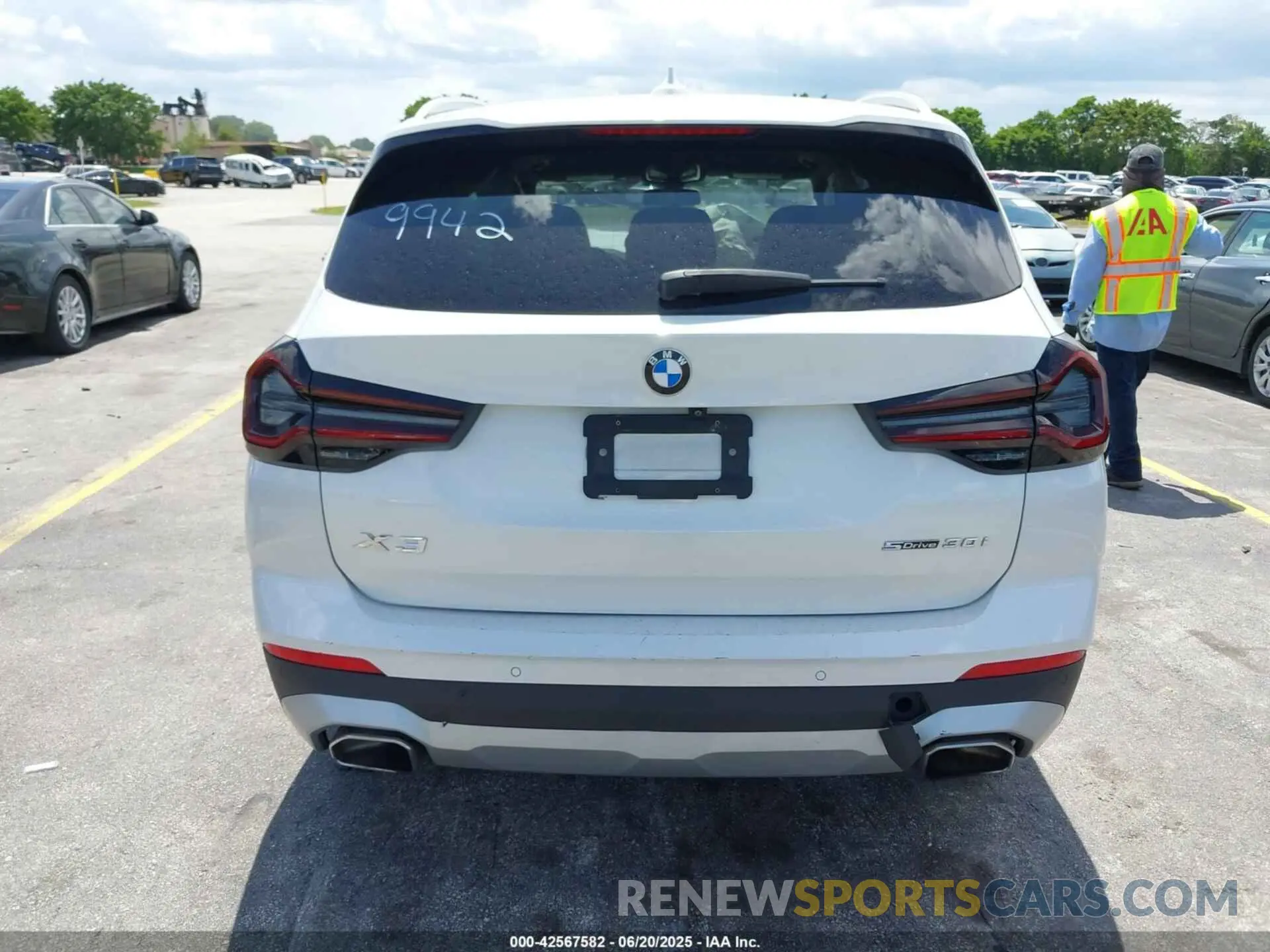 15 fotografías del automóvil dañado 5UX43DP03N9L39942 BMW X3 2022