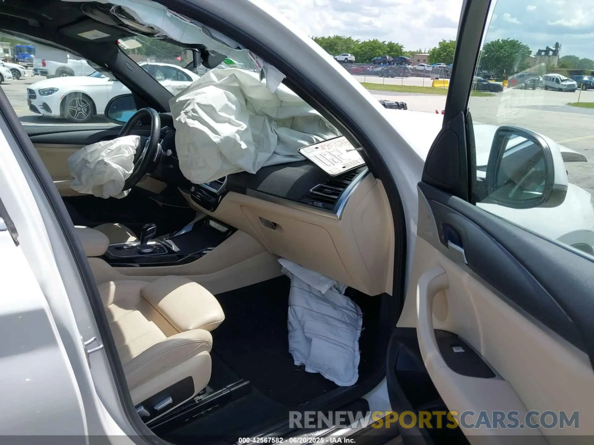 5 fotografías del automóvil dañado 5UX43DP03N9L39942 BMW X3 2022