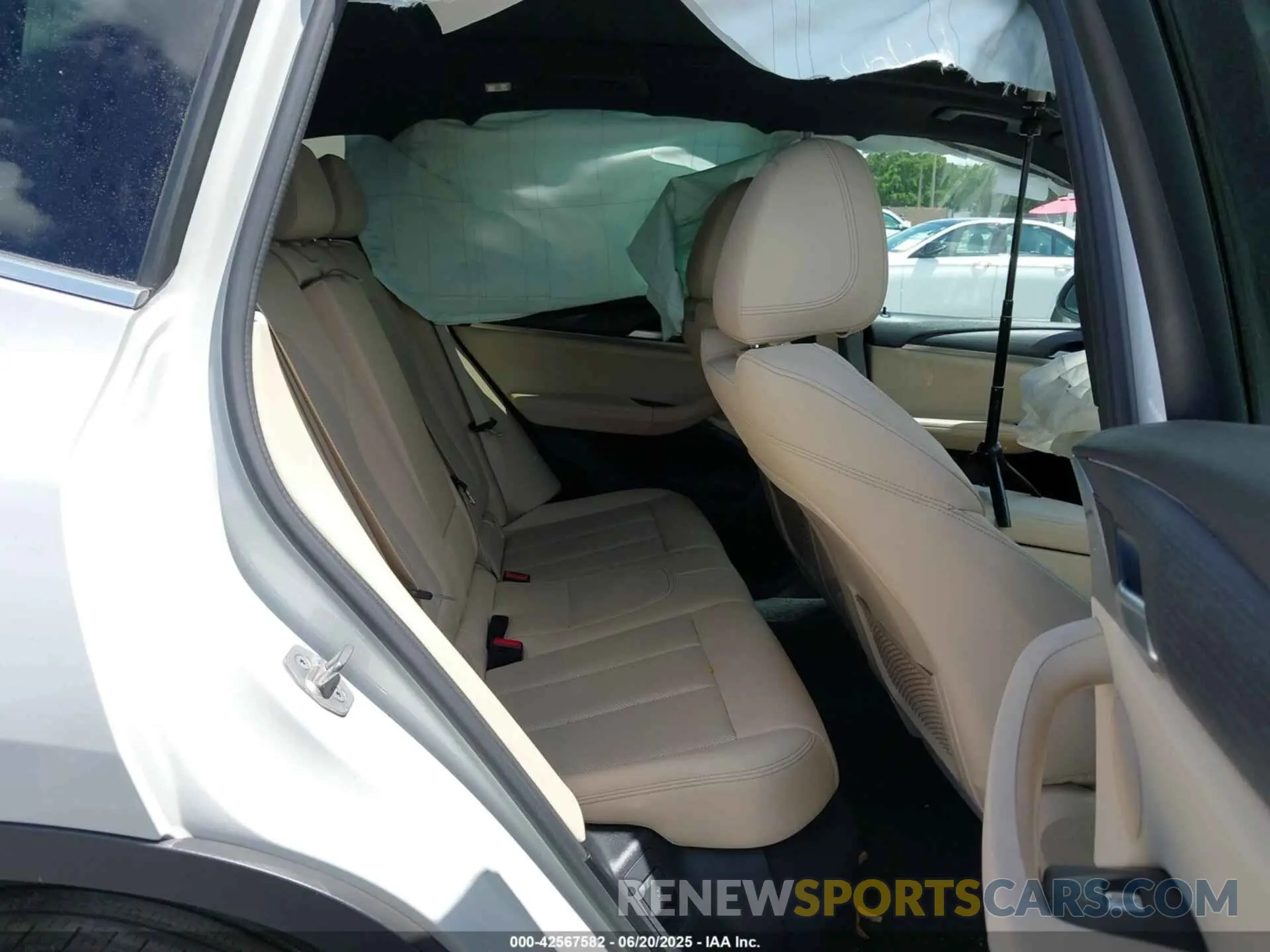 8 fotografías del automóvil dañado 5UX43DP03N9L39942 BMW X3 2022