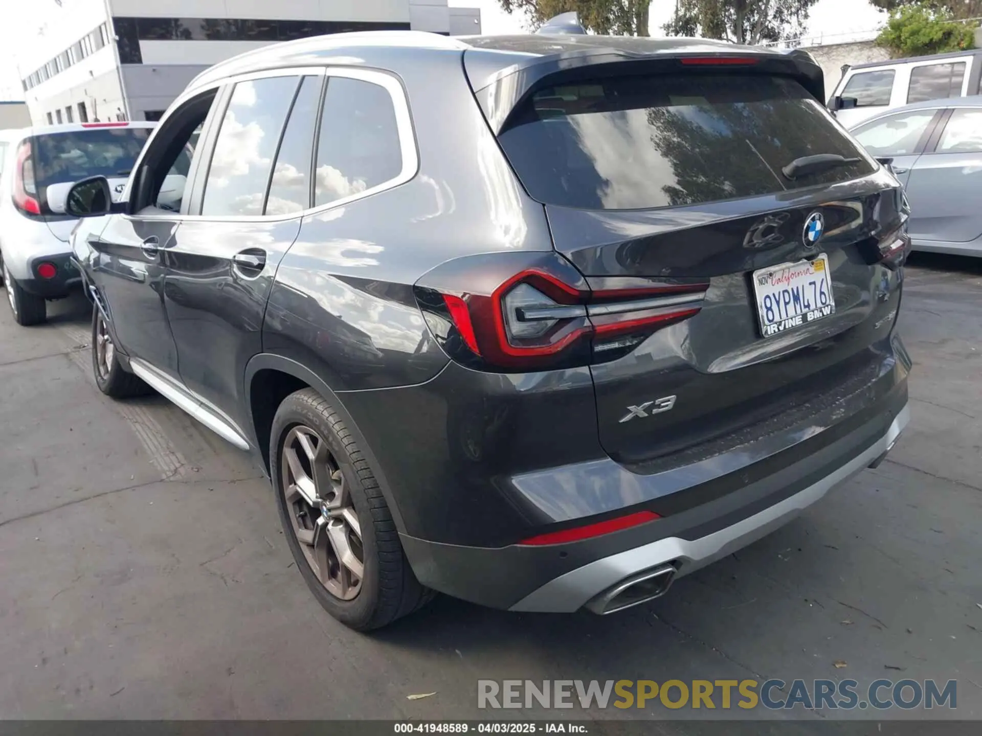 3 fotografías del automóvil dañado 5UX43DP06N9J82018 BMW X3 2022