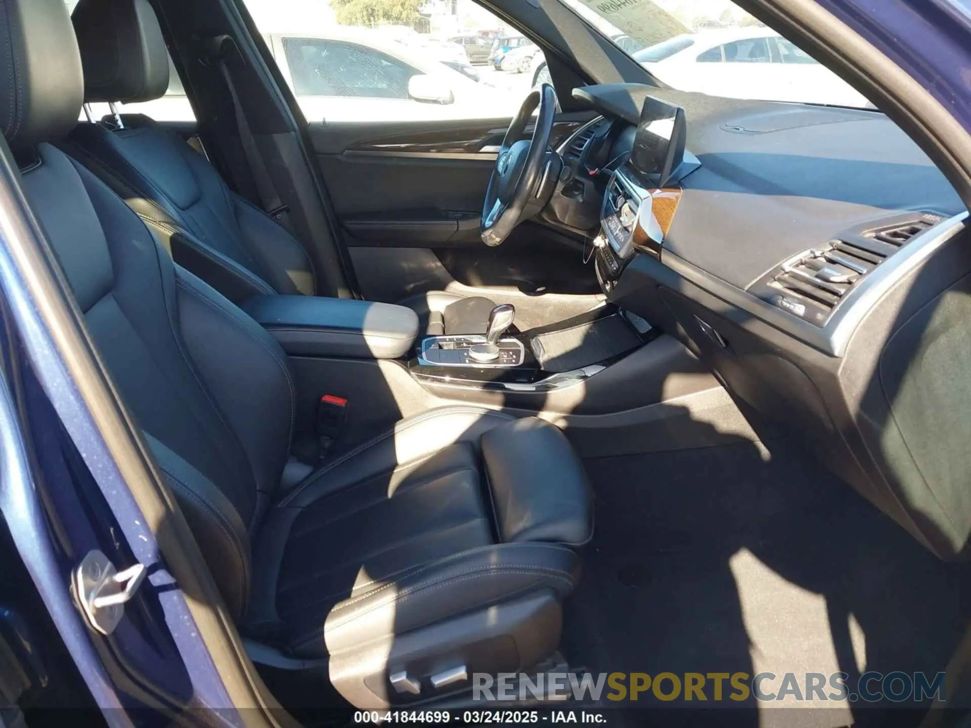 5 fotografías del automóvil dañado 5UX43DP06N9K69322 BMW X3 2022