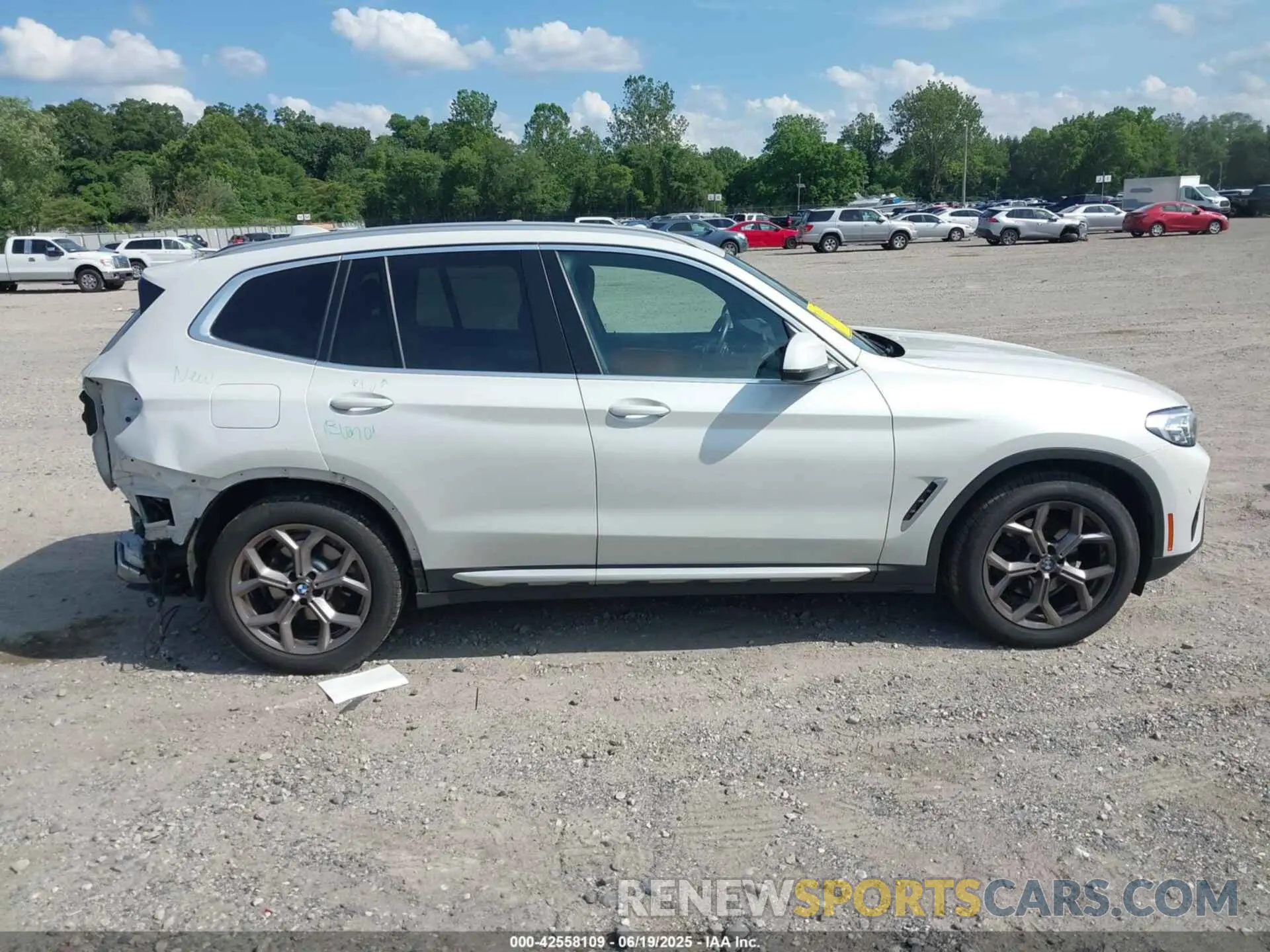 13 fotografías del automóvil dañado 5UX53DP09N9H43593 BMW X3 2022