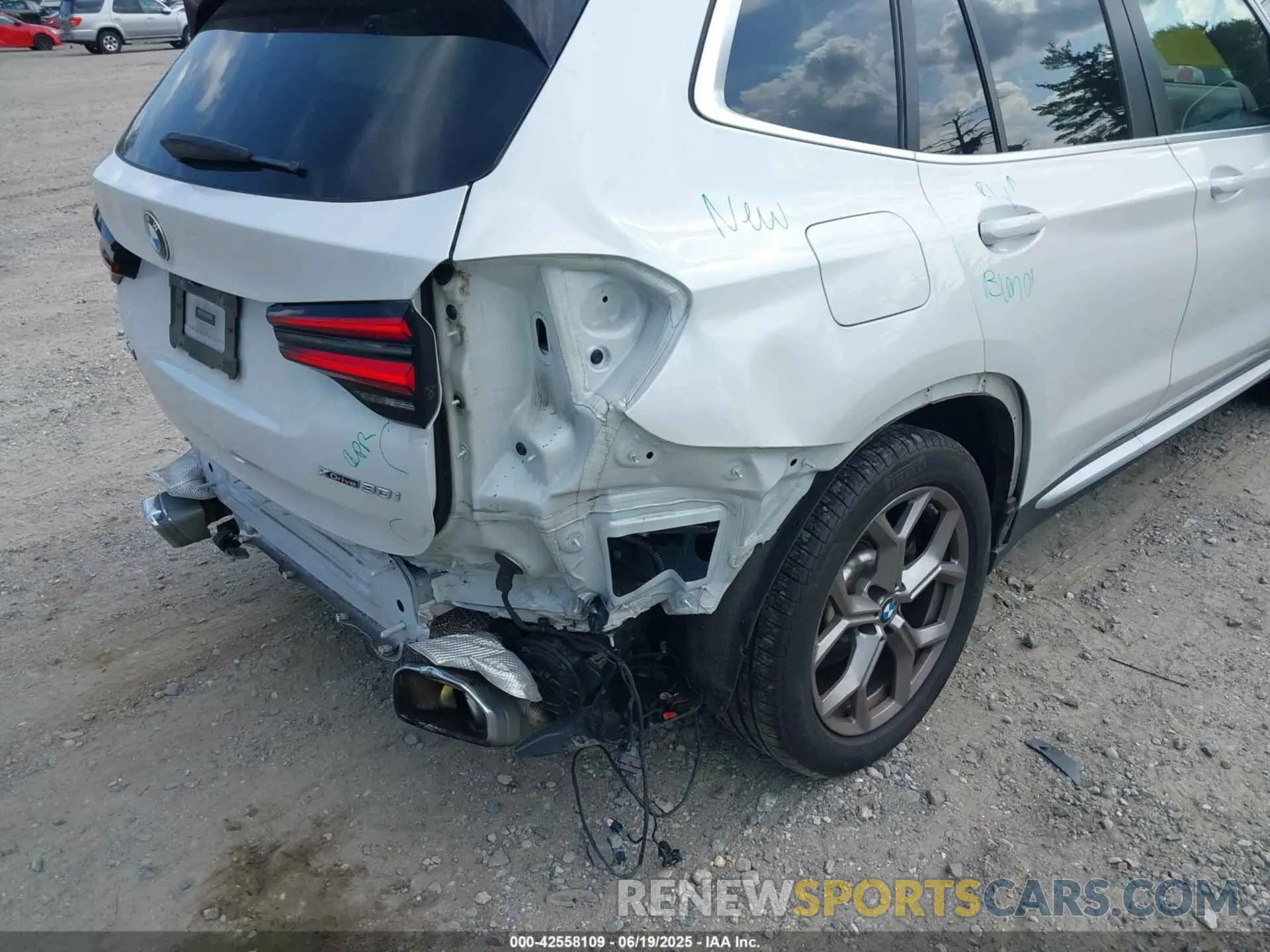 18 fotografías del automóvil dañado 5UX53DP09N9H43593 BMW X3 2022