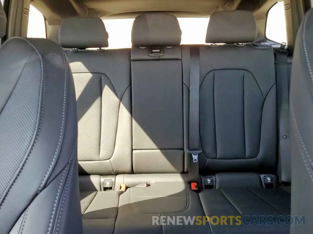 10 fotografías del automóvil dañado WBX47DP00NN173489 BMW X3 2022