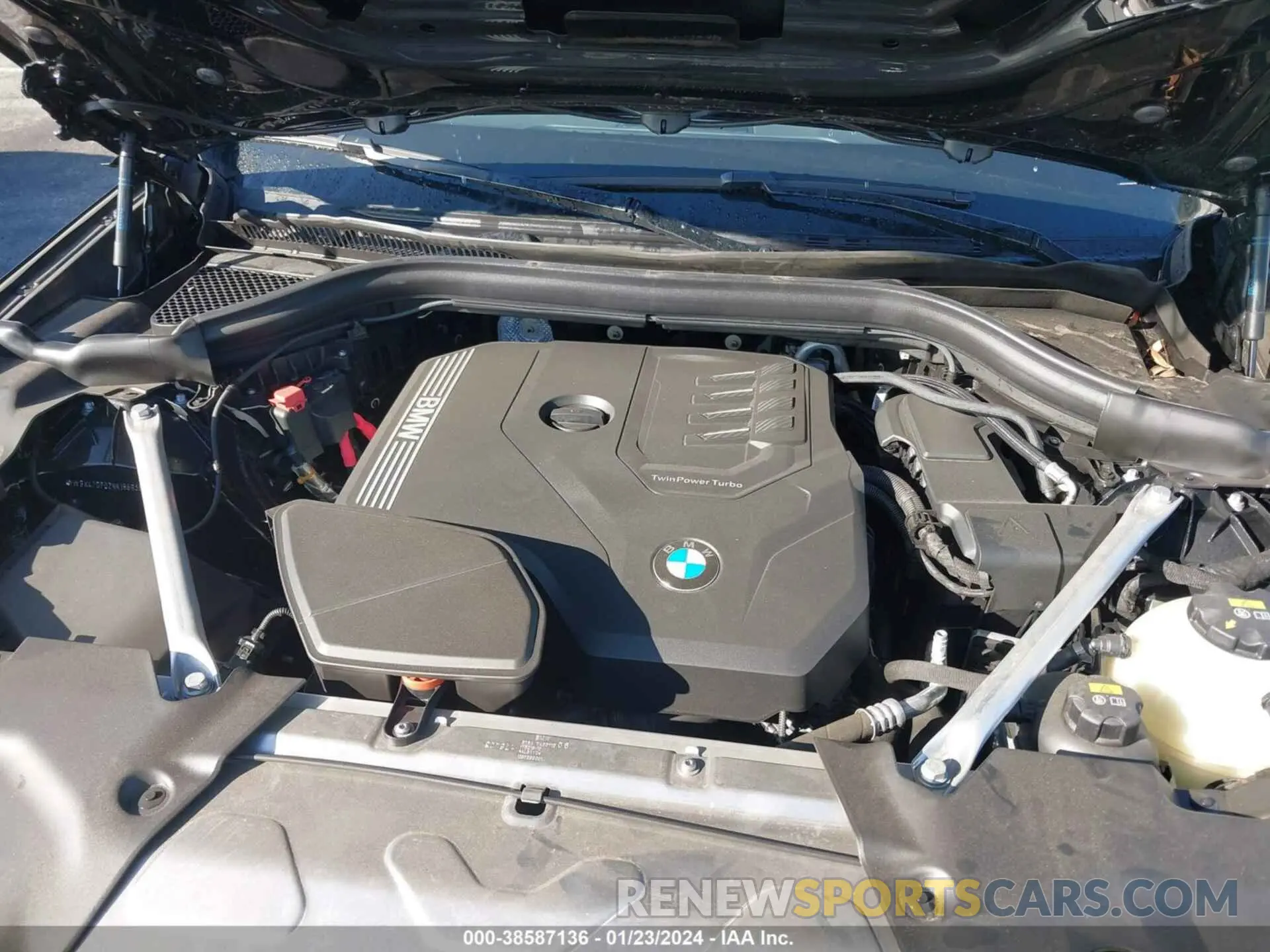 10 fotografías del automóvil dañado WBX47DP02NN186938 BMW X3 2022