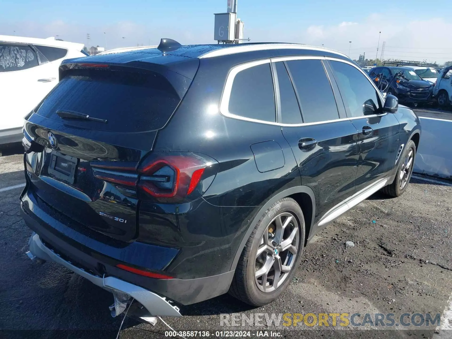 4 fotografías del automóvil dañado WBX47DP02NN186938 BMW X3 2022