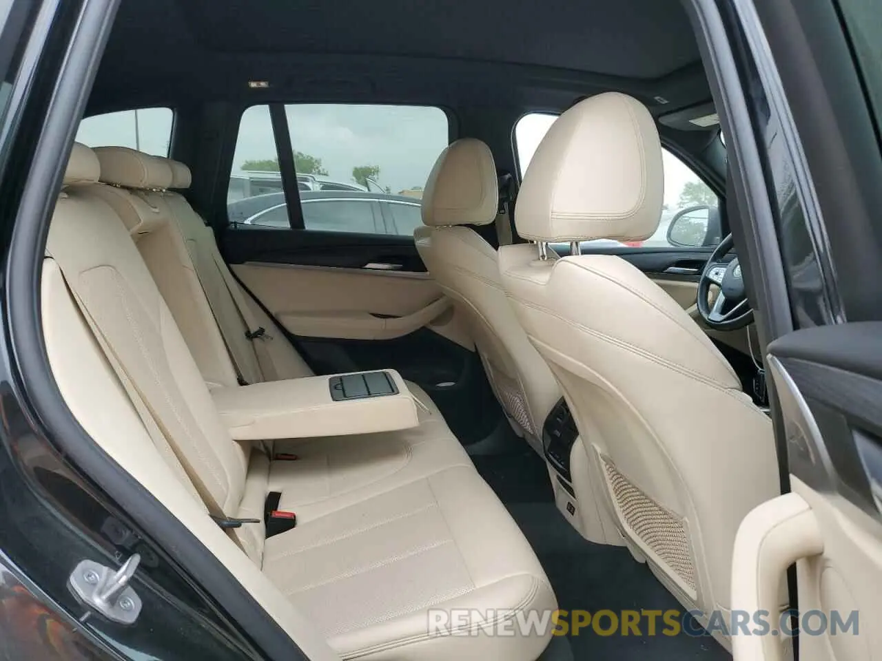 11 fotografías del automóvil dañado WBX47DP08NN141941 BMW X3 2022