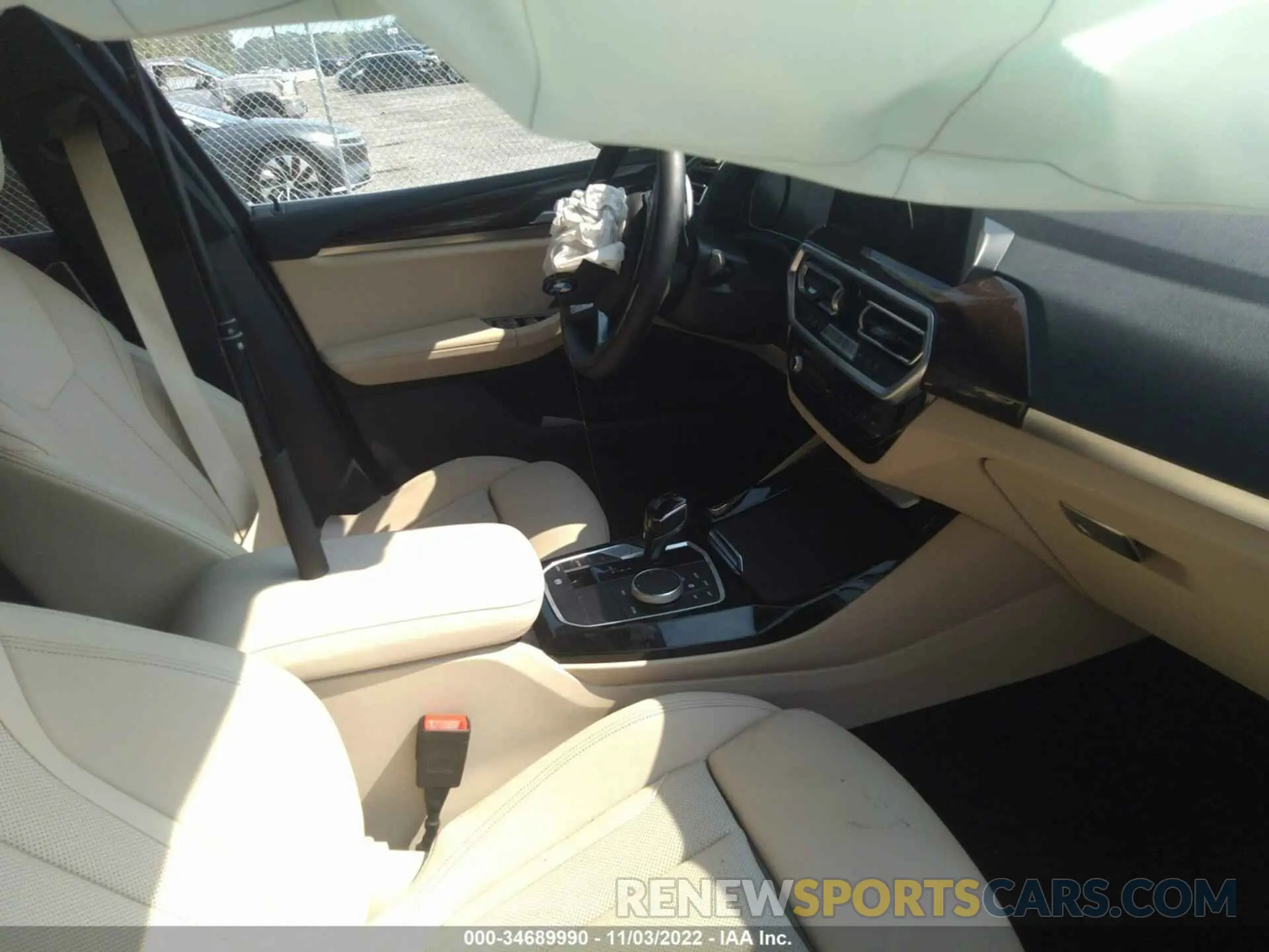 5 fotografías del automóvil dañado WBX47DP08NN147609 BMW X3 2022