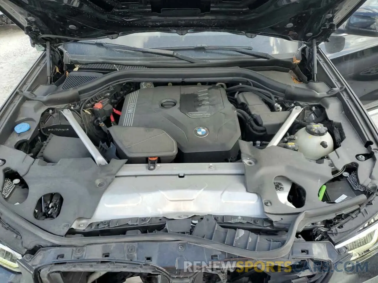 12 fotografías del automóvil dañado WBX47DP09NN163415 BMW X3 2022