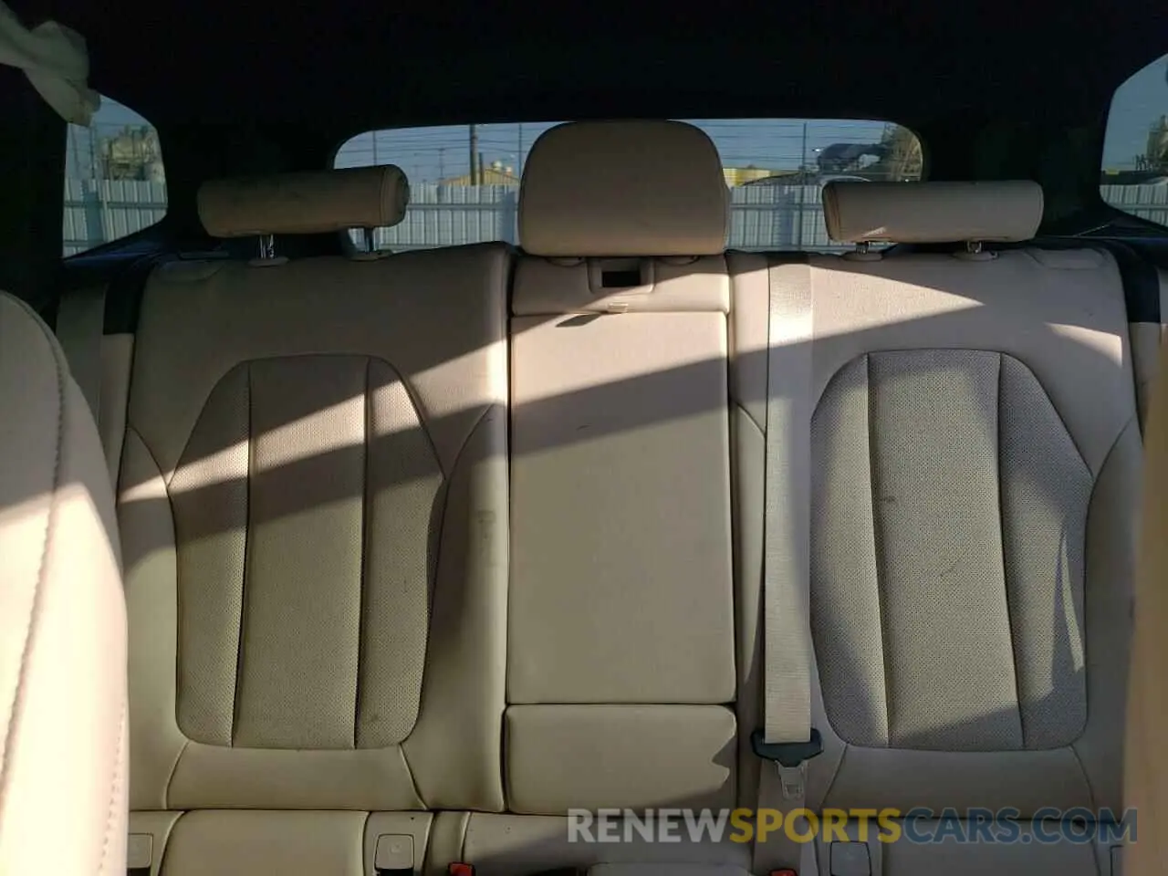 10 fotografías del automóvil dañado WBX47DP0XNN187089 BMW X3 2022