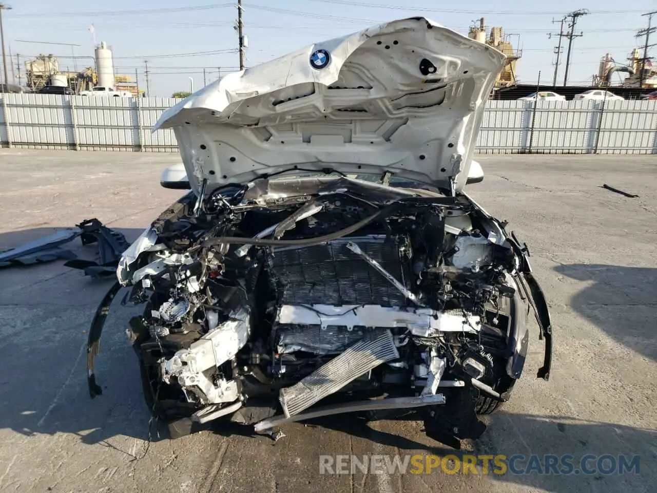 5 fotografías del automóvil dañado WBX47DP0XNN187089 BMW X3 2022