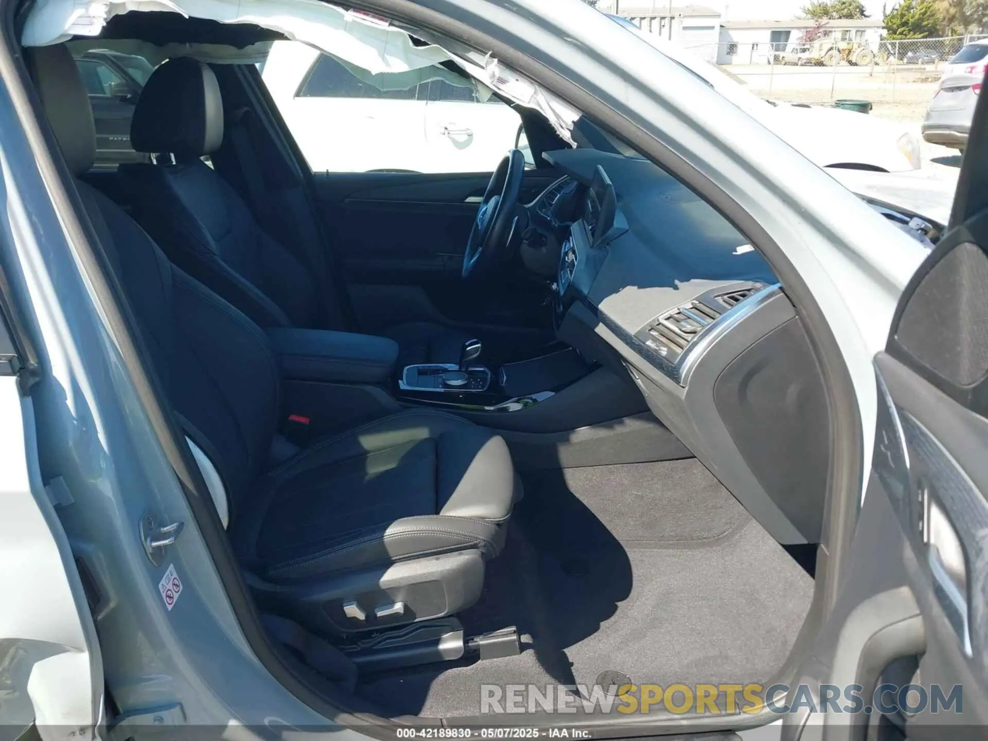 5 fotografías del automóvil dañado WBX57DP01NN163476 BMW X3 2022