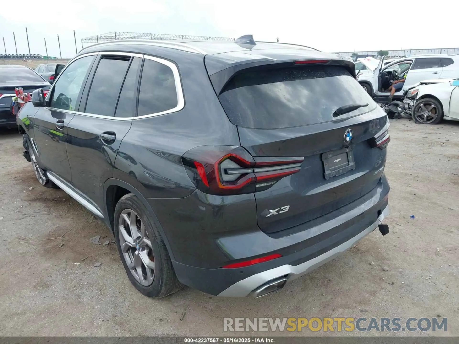 3 fotografías del automóvil dañado WBX57DP02NN178228 BMW X3 2022