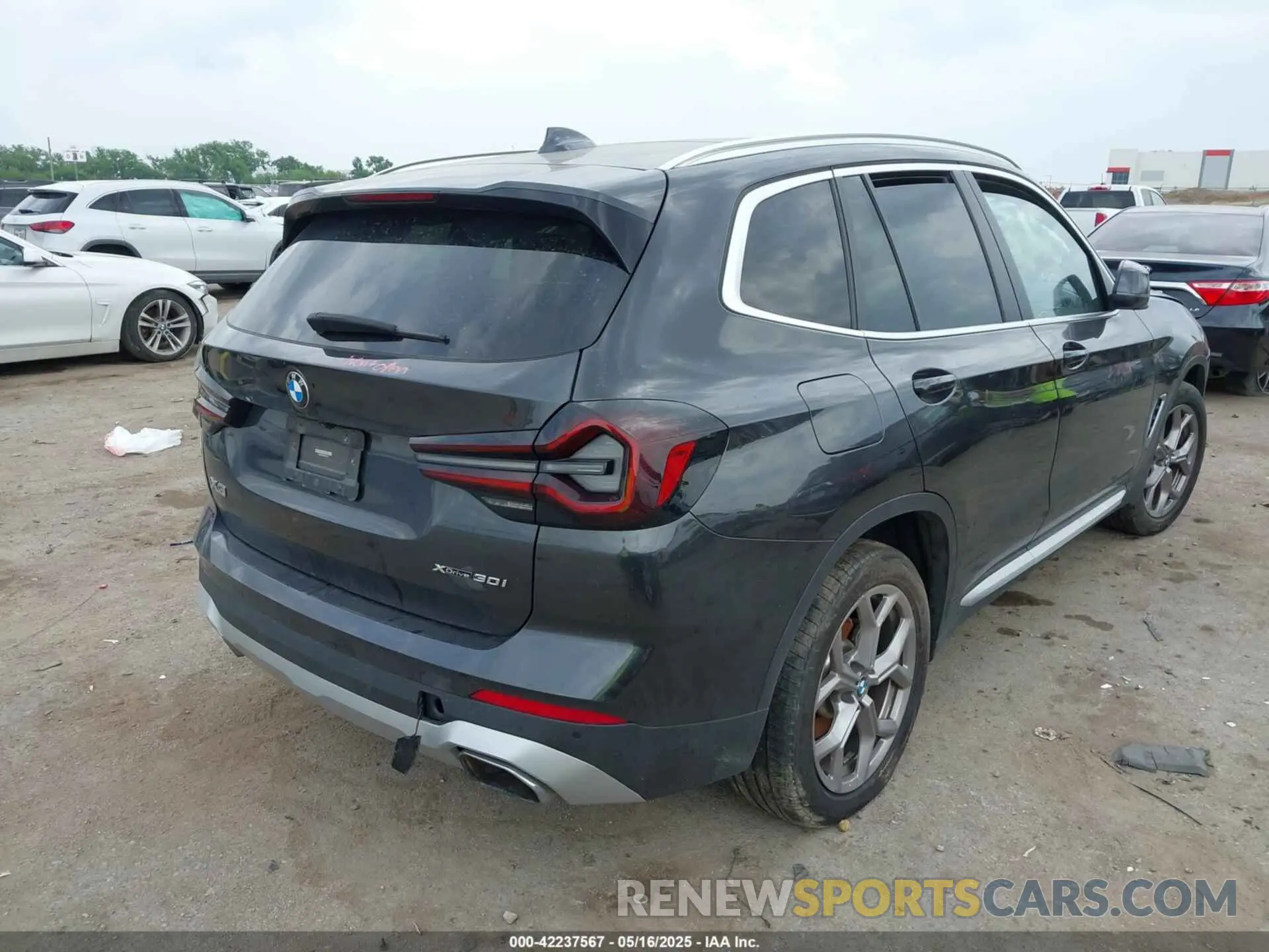 4 fotografías del automóvil dañado WBX57DP02NN178228 BMW X3 2022
