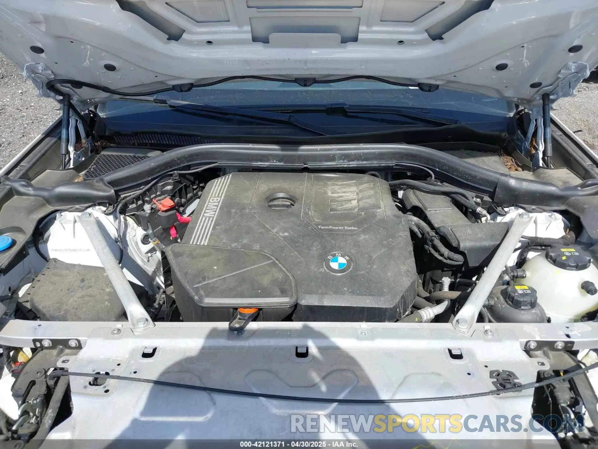 10 fotografías del automóvil dañado WBX57DP06NN172447 BMW X3 2022