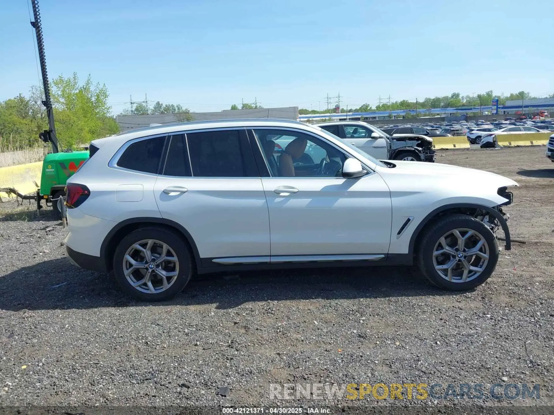 13 fotografías del automóvil dañado WBX57DP06NN172447 BMW X3 2022