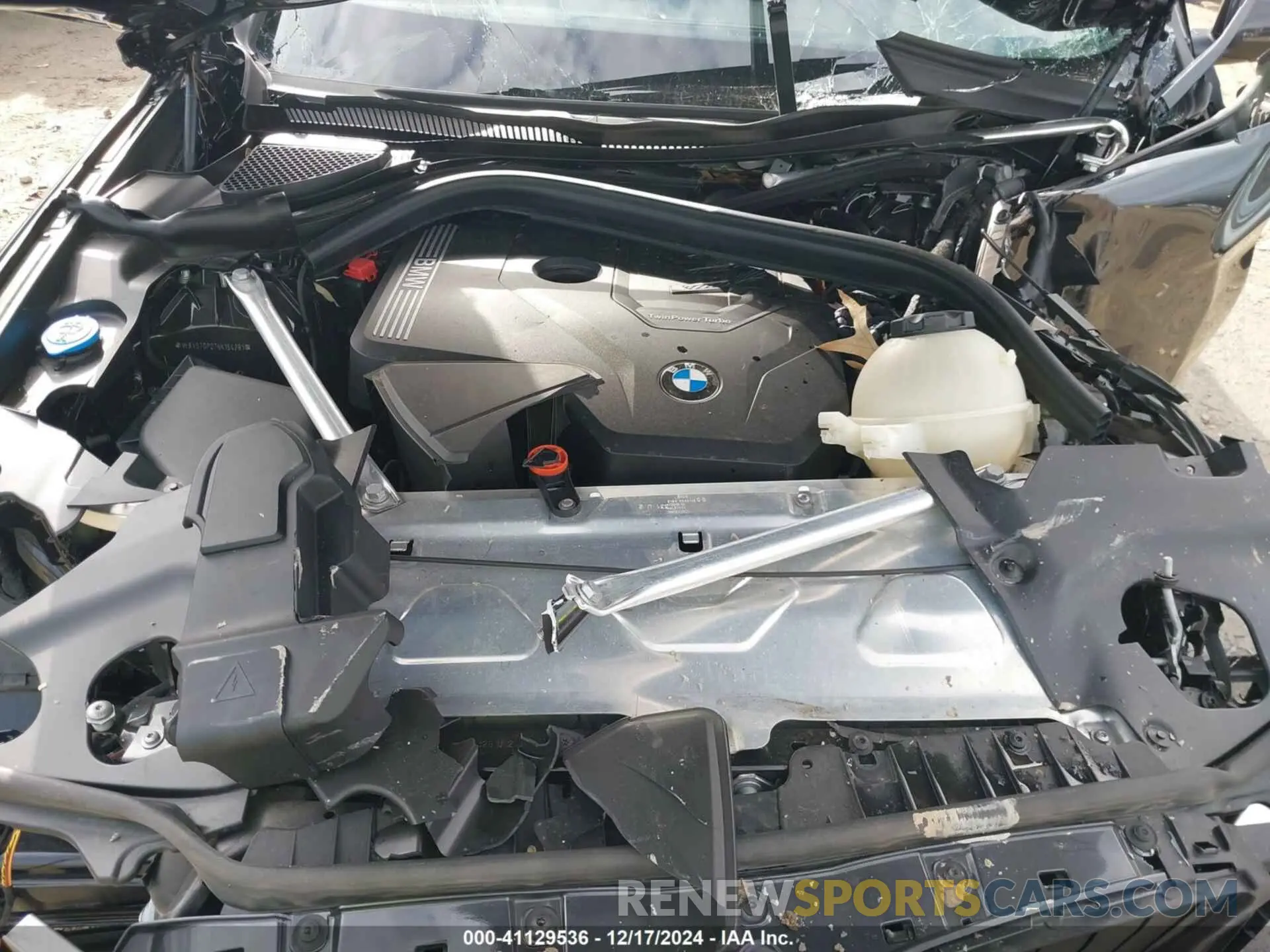 10 fotografías del automóvil dañado WBX57DP07NN154281 BMW X3 2022