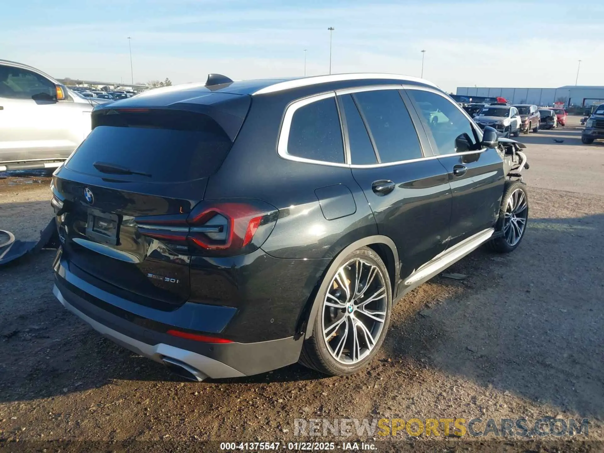 4 fotografías del automóvil dañado 5UX43DP03P9N64624 BMW X3 2023