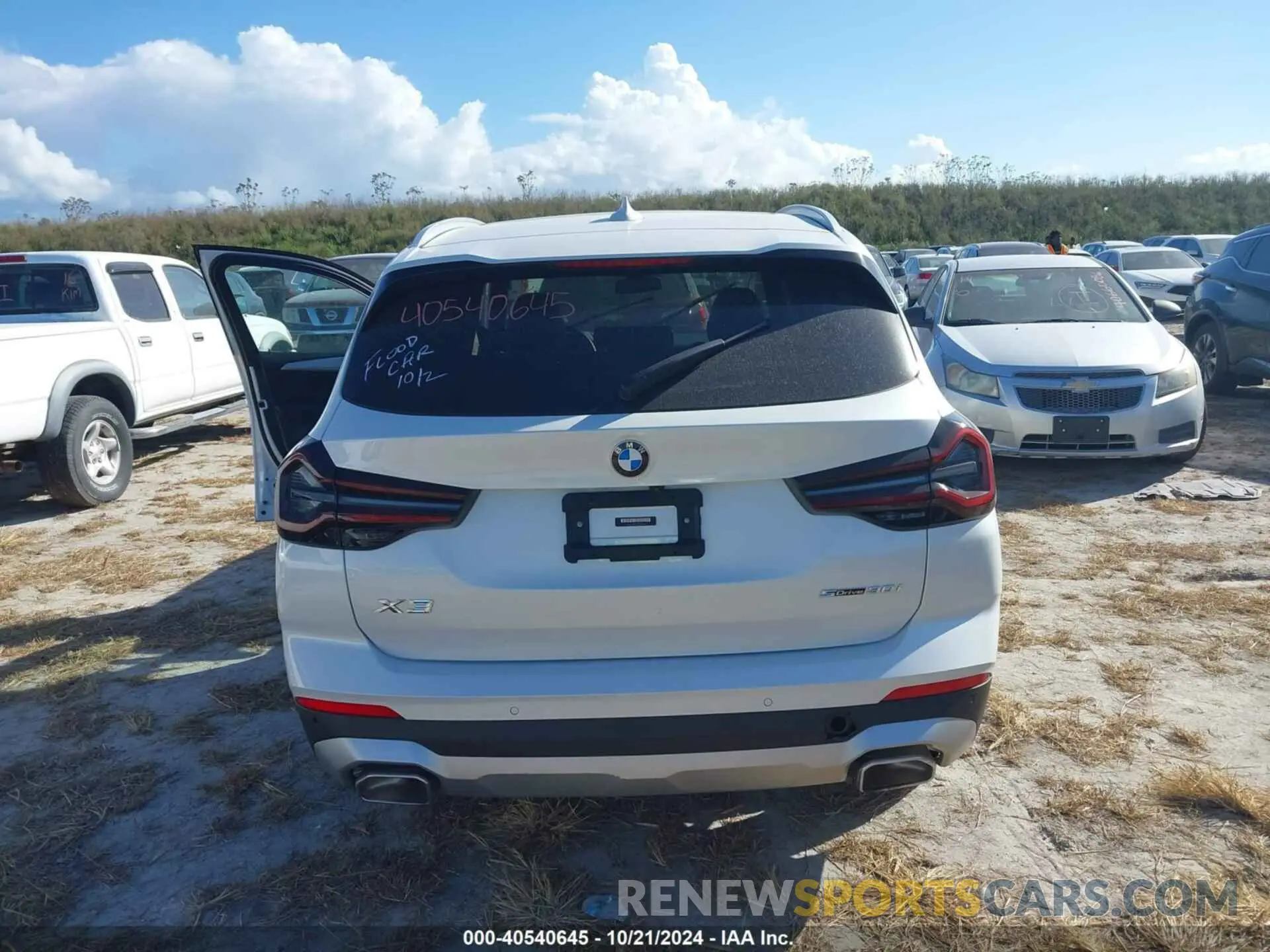15 fotografías del automóvil dañado 5UX43DP04P9S19358 BMW X3 2023
