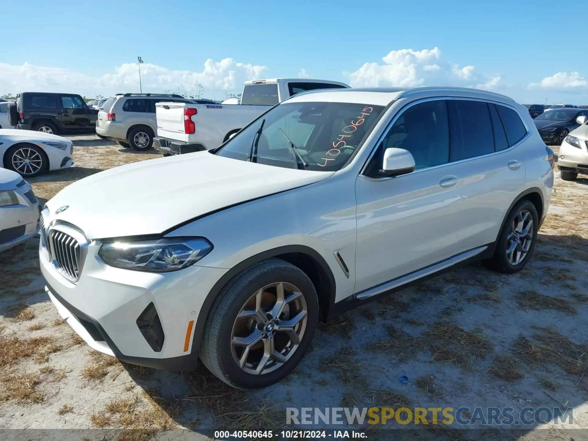 2 fotografías del automóvil dañado 5UX43DP04P9S19358 BMW X3 2023