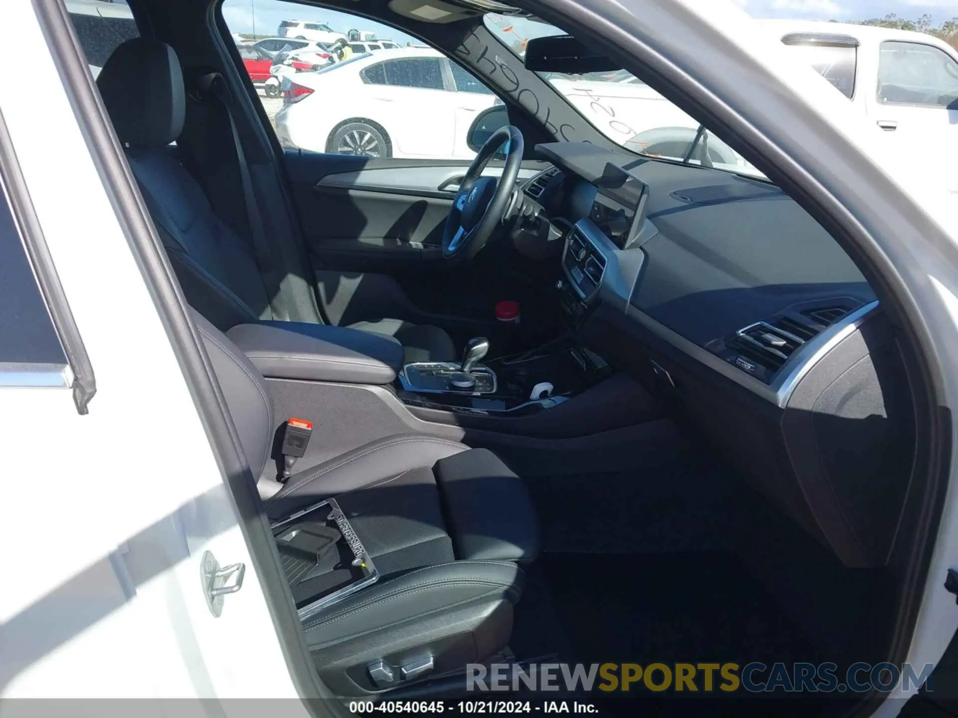 5 fotografías del automóvil dañado 5UX43DP04P9S19358 BMW X3 2023