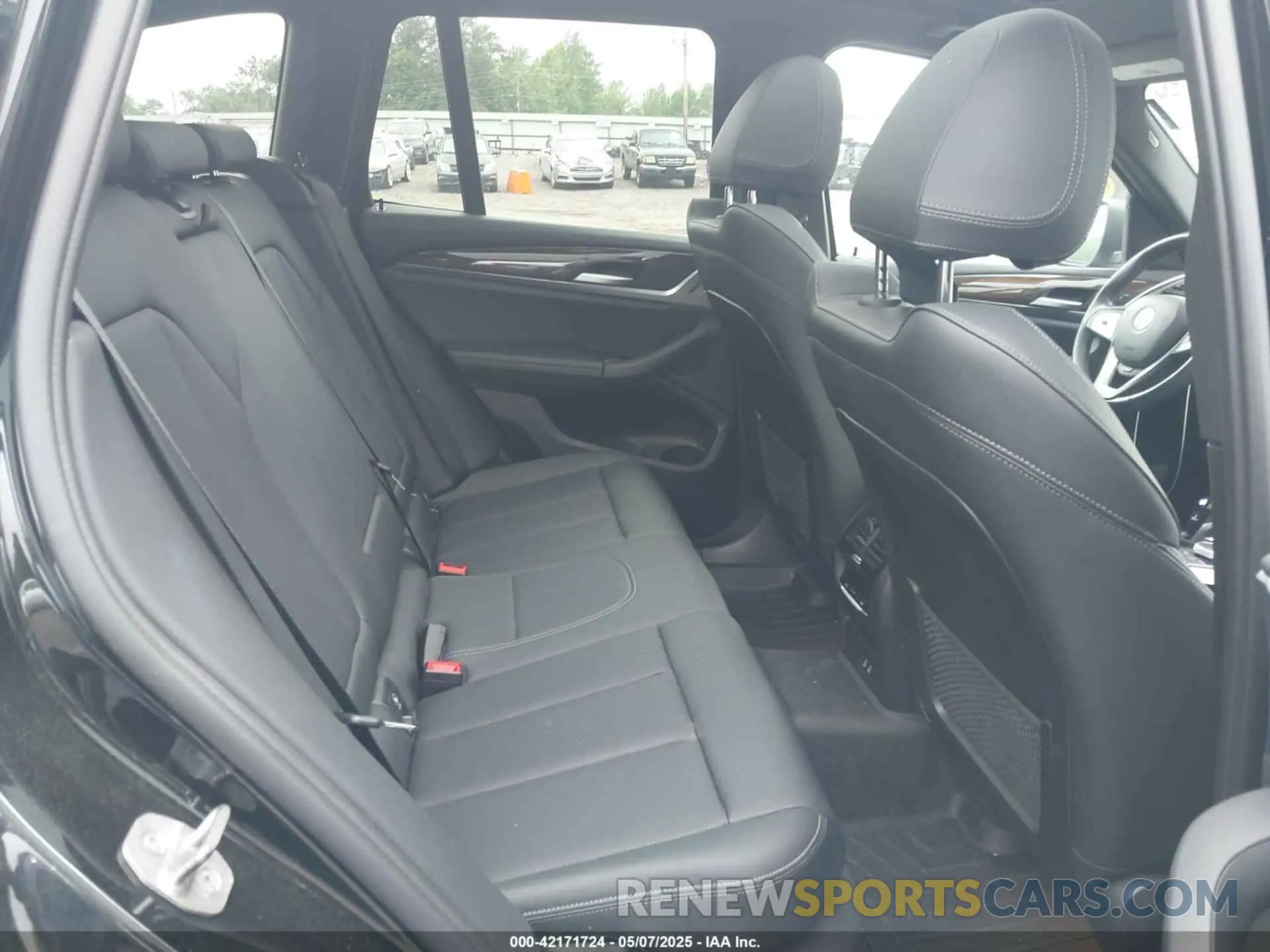 8 fotografías del automóvil dañado 5UX43DP04P9S20204 BMW X3 2023