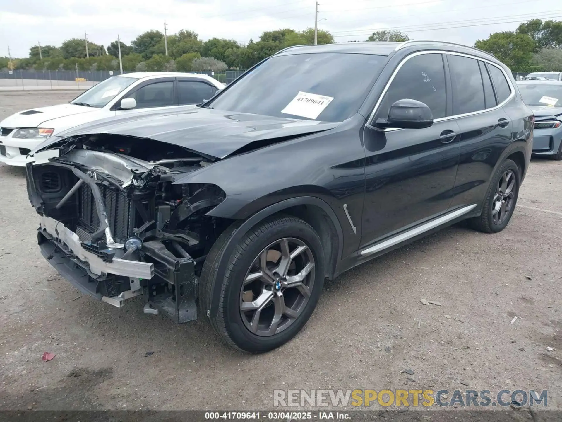 2 fotografías del automóvil dañado 5UX43DP09P9R23362 BMW X3 2023