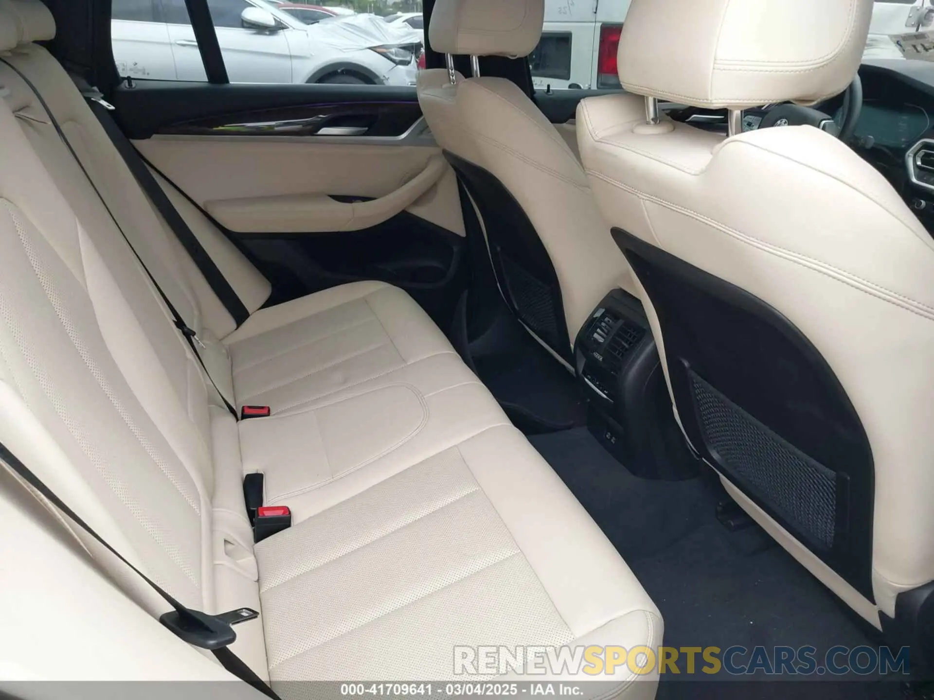 8 fotografías del automóvil dañado 5UX43DP09P9R23362 BMW X3 2023
