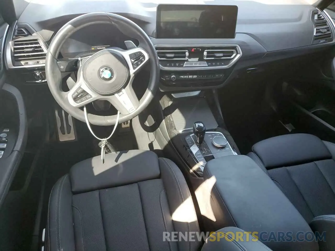 8 fotografías del automóvil dañado 5UX43DP09P9S39671 BMW X3 2023